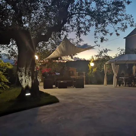 Bed & Breakfast Lory Elice