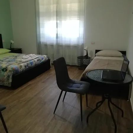 Lory Bed & Breakfast Elice
