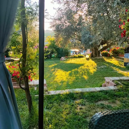 Lory فندق مبيت وإفطار Elice