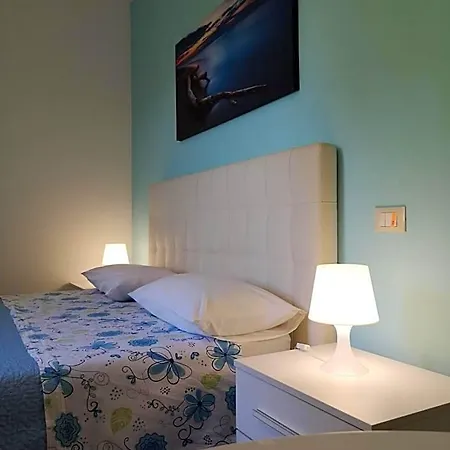 Lory Bed & Breakfast 3*