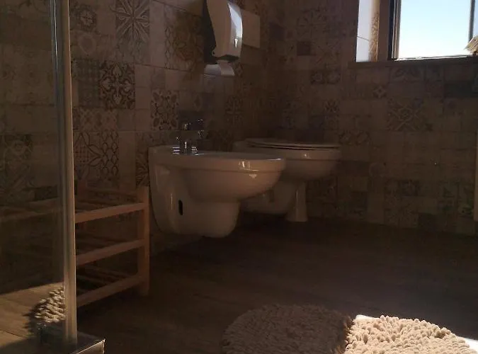 Alojamento de Acomodação e Pequeno-almoço Lory 3*