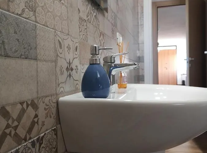 Alojamento de Acomodação e Pequeno-almoço Lory 3*