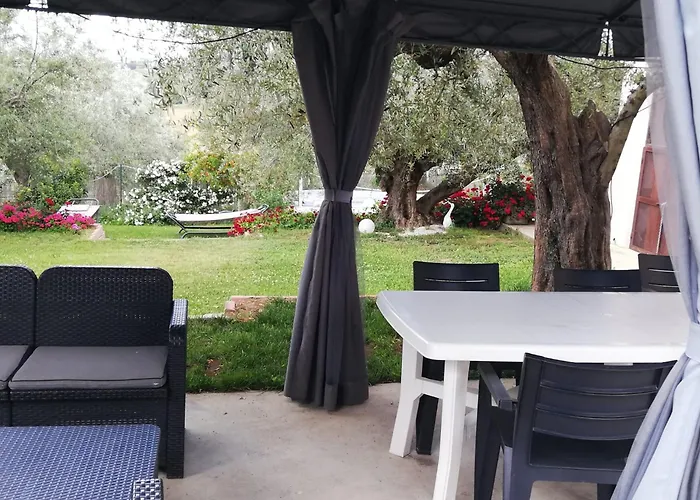 Alojamento de Acomodação e Pequeno-almoço Lory